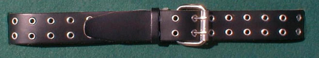 1 1/2" belt in thick leather with carnations